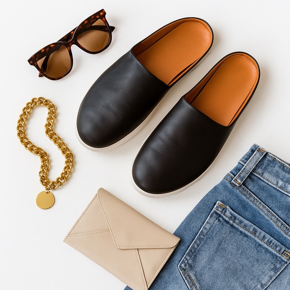 FitFlop Black Leather SupercomFF Comfort Loafer Mules Slip On Women’s 8.5 GUC! - Picture 2 of 11